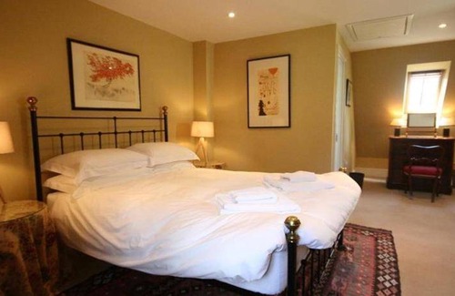 Nailsworth House | 130 m² House ∙ 3 bedrooms ∙ 5 guests
