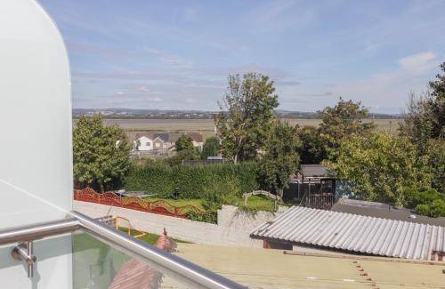 Llanrhidian Higher House | 130 m² House ∙ 3 bedrooms ∙ 5 guests