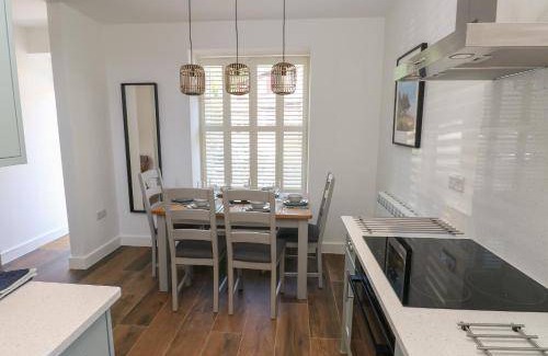 Llanrhidian Higher House | 130 m² House ∙ 3 bedrooms ∙ 5 guests