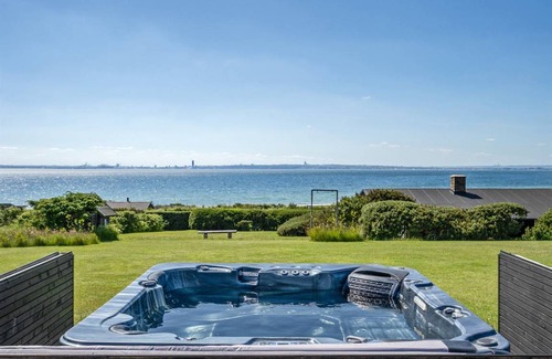 Skødshoved Strand House | 130 m² House ∙ 3 bedrooms ∙ 6 guests
