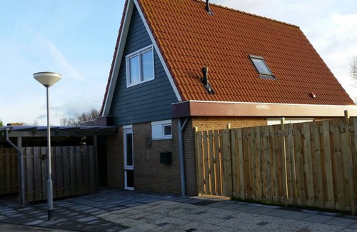 Wolphaartsdijk House | 130 m² House ∙ 3 bedrooms ∙ 6 guests