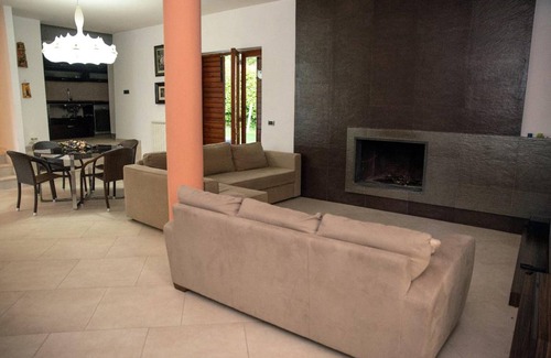 Alvignano Villa | 130 m² Villa ∙ 4 bedrooms ∙ 9 guests