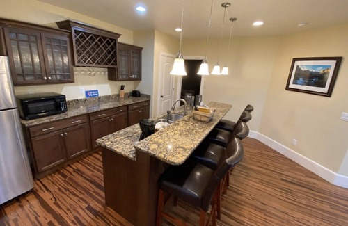 Cottonwood Heights Apartment | 1300 sq foot private apartment for a world class Utah ski trip!