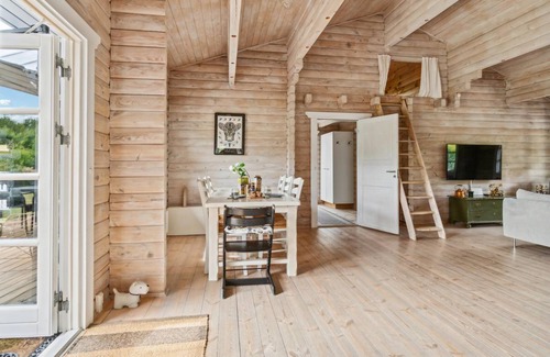 Hojby House | 131 m² House ∙ 3 bedrooms ∙ 8 guests