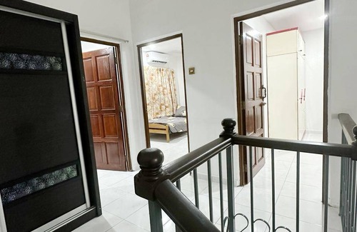 Seri Kembangan House | 133 m² House ∙ 3 bedrooms ∙ 12 guests