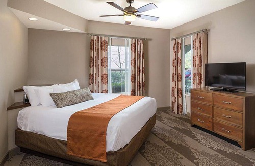 Pennington Bend Condo | 134 m² Condo ∙ 2 bedrooms ∙ 8 guests