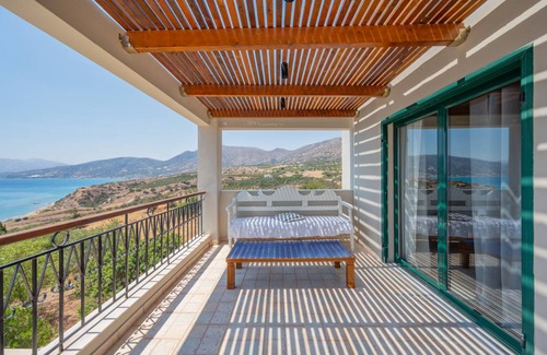 Keratokambos House | 134 m² House ∙ 3 bedrooms ∙ 8 guests