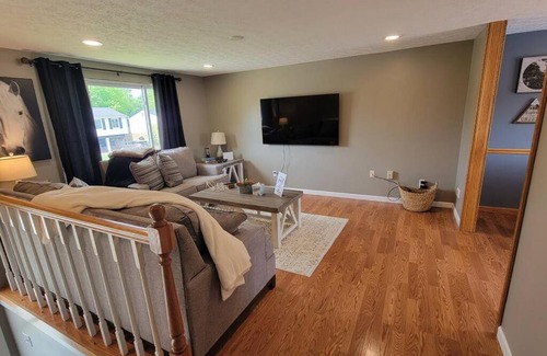 Mason House | 1349 Jennings court Private Pool, Fire pit, BBQ A FUN place to RELAX