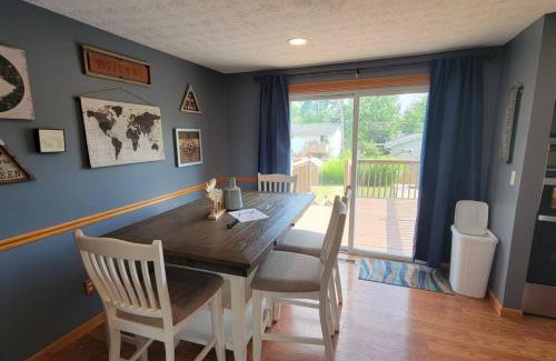 Mason House | 1349 Jennings court Private Pool, Fire pit, BBQ A FUN place to RELAX