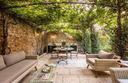 Dorsoduro Apartment | 135 m² Apartment ∙ 3 bedrooms ∙ 5 guests