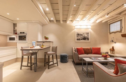 Dorsoduro Apartment | 135 m² Apartment ∙ 3 bedrooms ∙ 5 guests