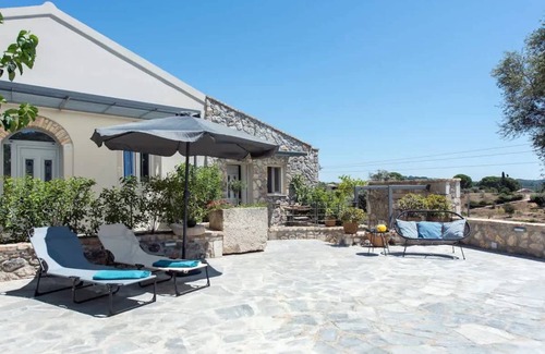 Agios Ioannis House | 135 m² House ∙ 3 bedrooms ∙ 13 guests