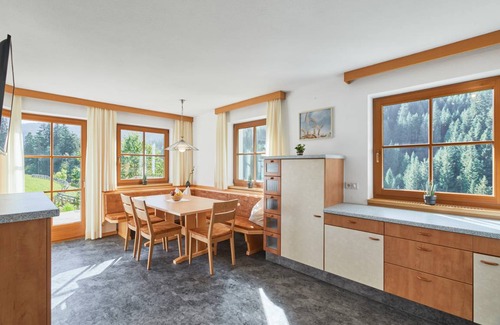 Racines Apartment | 136 m² Apartment ∙ 3 bedrooms ∙ 10 guests