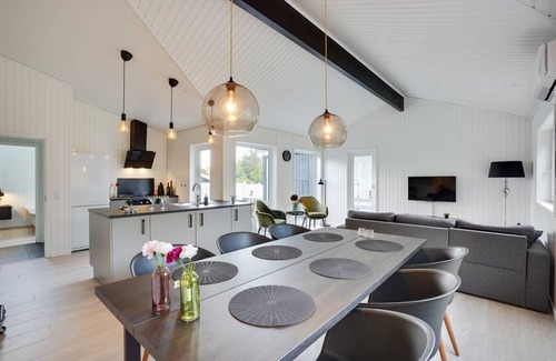 Lyngsbæk Strand House | 136 m² House ∙ 3 bedrooms ∙ 7 guests