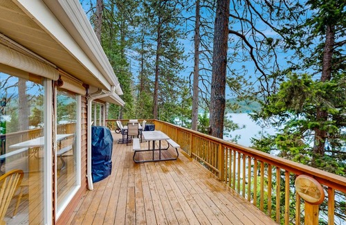 Loon Lake House | 137 m² House ∙ 1 bedroom ∙ 8 guests