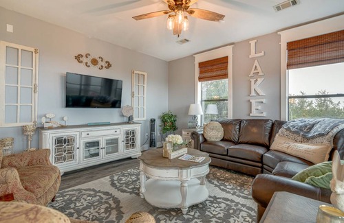Jonestown Apartment | 139 m² Apartment ∙ 3 bedrooms ∙ 8 guests