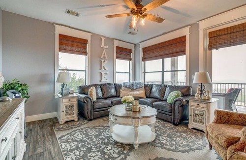 Jonestown Apartment | 139 m² Apartment ∙ 3 bedrooms ∙ 8 guests
