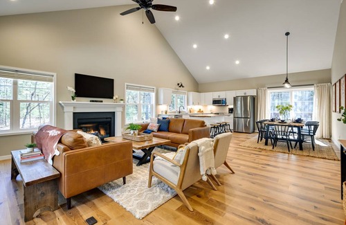 Wisconsin Dells Cottage | 139 m² Cabin ∙ 2 bedrooms ∙ 6 guests