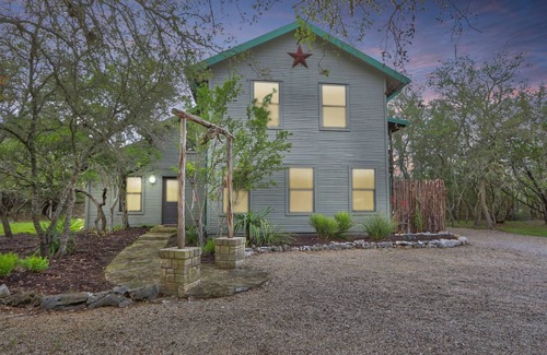 Driftwood House | 139 m² House ∙ 2 bedrooms ∙ 5 guests
