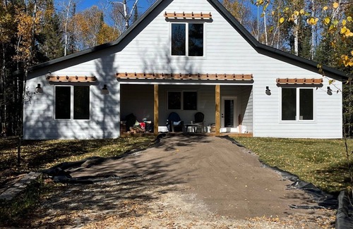 Lac du Bonnet Cottage | 13th Fairway Granite Hills, Poker Table & Fooseball, Large covered outdoor deck
