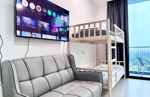 Taman Charming Apartment | 13th FL-The Podium-Studio-Free 1 Parking-6 Pax