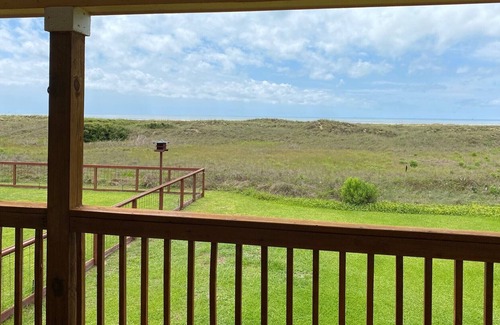 Matagorda House | 14 Beachfront