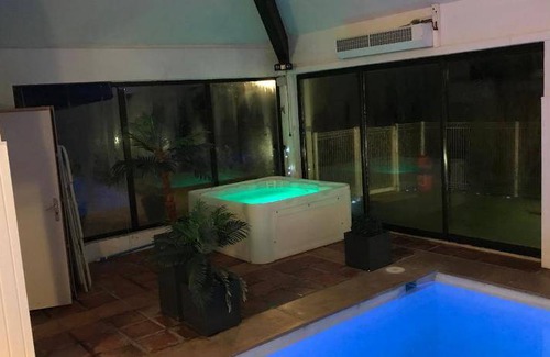 Saint-Leger-sur-Dheune House | 14 m² Bungalow ∙ 1 bedroom ∙ 2 guests