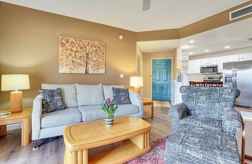 North Mountain Condo | 14 Mi to Dtwn: Phoenix Condo w/Balcony & Spa!