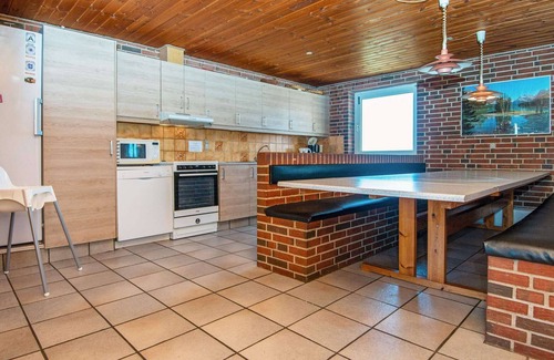 Vrist Strand House | 14 person holiday home in Harboøre