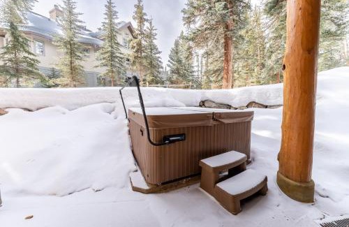 Keystone House | 140 Goldenrod Circle by Summit County Mountain Retreats