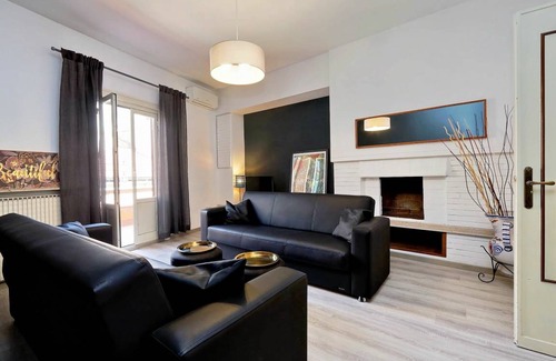 Rione III Colonna Apartment | 140 m² Apartment ∙ 2 bedrooms ∙ 6 guests