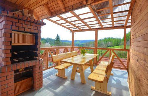 Lesko Ski Chalet | 140 m² Chalet ∙ 5 bedrooms ∙ 12 guests
