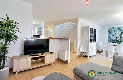Arradon House | 140 m² Gîte ∙ 5 bedrooms ∙ 8 guests