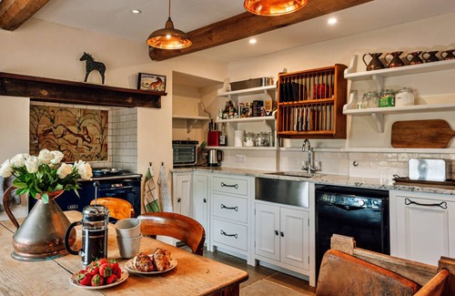 Monmouth Cottage | 140 m² Cabin ∙ 4 bedrooms ∙ 8 guests