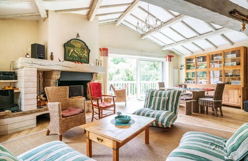 Mortagne-sur-Sevre House | 140 m² House ∙ 2 bedrooms ∙ 6 guests