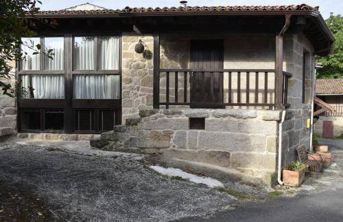 Nogueira de Ramuin House | 140 m² House ∙ 2 bedrooms ∙ 4 guests
