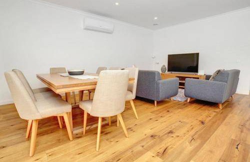 Capel Sound House | 140 m² House ∙ 3 bedrooms ∙ 6 guests