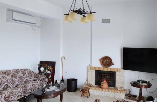 Evdilos House | 140 m² House ∙ 4 bedrooms ∙ 8 guests