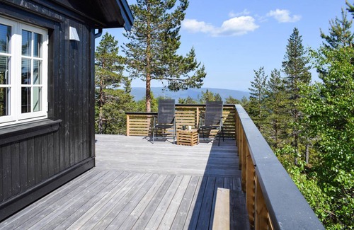 Lardal Municipality House | 140 m² House ∙ 5 bedrooms ∙ 12 guests