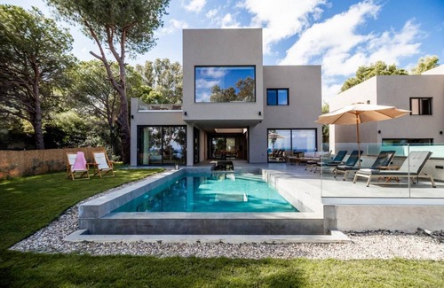 Vasilikos Villa | 140 m² Villa ∙ 3 bedrooms ∙ 6 guests