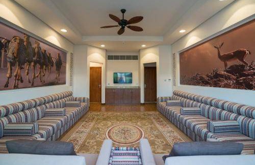 Seeb House | 1400 m² House ∙ 3 bedrooms ∙ 8 guests
