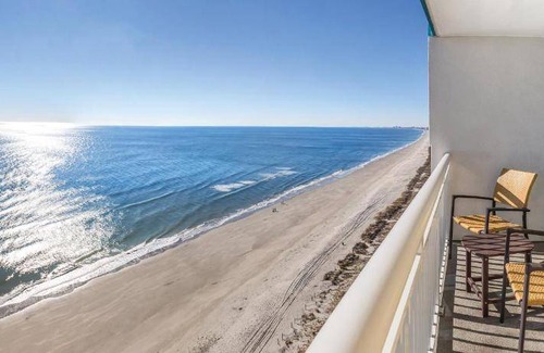Ocean Drive Hotel | 142 m² Hotel ∙ 2 bedrooms ∙ 127 guests