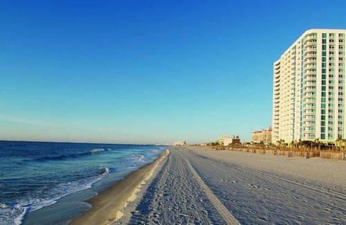 Ocean Drive Hotel | 142 m² Hotel ∙ 2 bedrooms ∙ 127 guests
