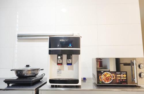 Gelugor House | 142 spacious 3storey 6BR 6bath for big family wedding birthday easy parking
