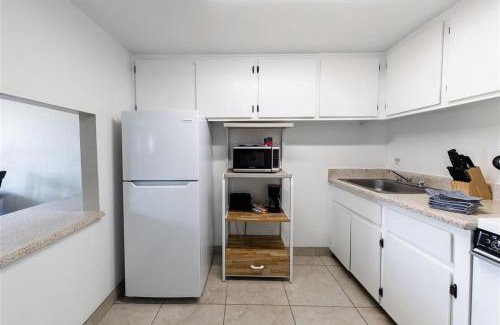 South Scottsdale Apartment | 145 Fully Furnished 1BR Suite-Pet Friendly