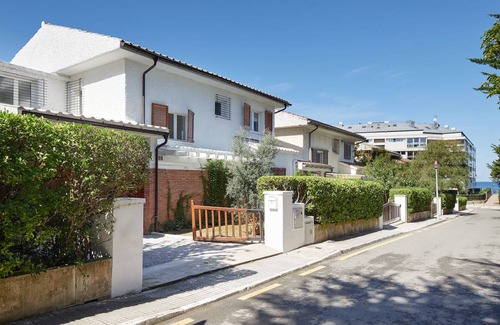 Zarautz Villa | 145 m² Villa ∙ 4 bedrooms ∙ 8 guests