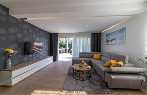 Kastela Villa | 145 m² Villa ∙ 4 bedrooms ∙ 8 guests