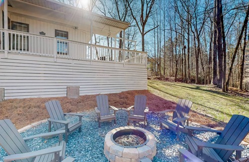 Buford Cabin | 147 m² Cabin ∙ 3 bedrooms ∙ 8 guests