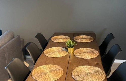 Innri-Njarthvik Apartment | 148 m² Apartment ∙ 3 bedrooms ∙ 6 guests