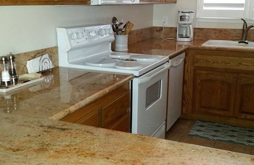 Downtown Condo | 148 Pismo Shores: 2 BR, 1.5 BA Condominium in Pismo Beach, Sleeps 6